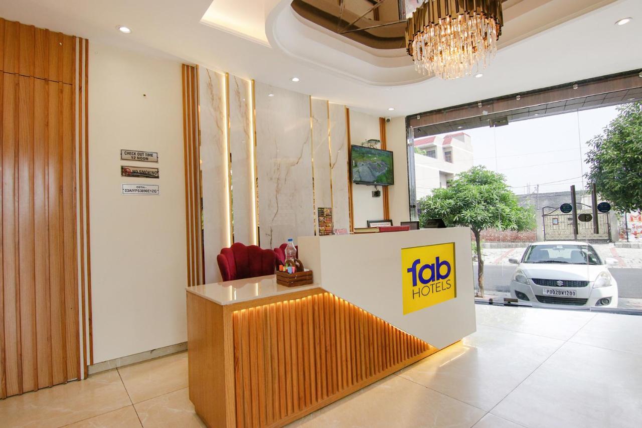 Fabhotel Prime Taj Castle Amritsar Bagian luar foto
