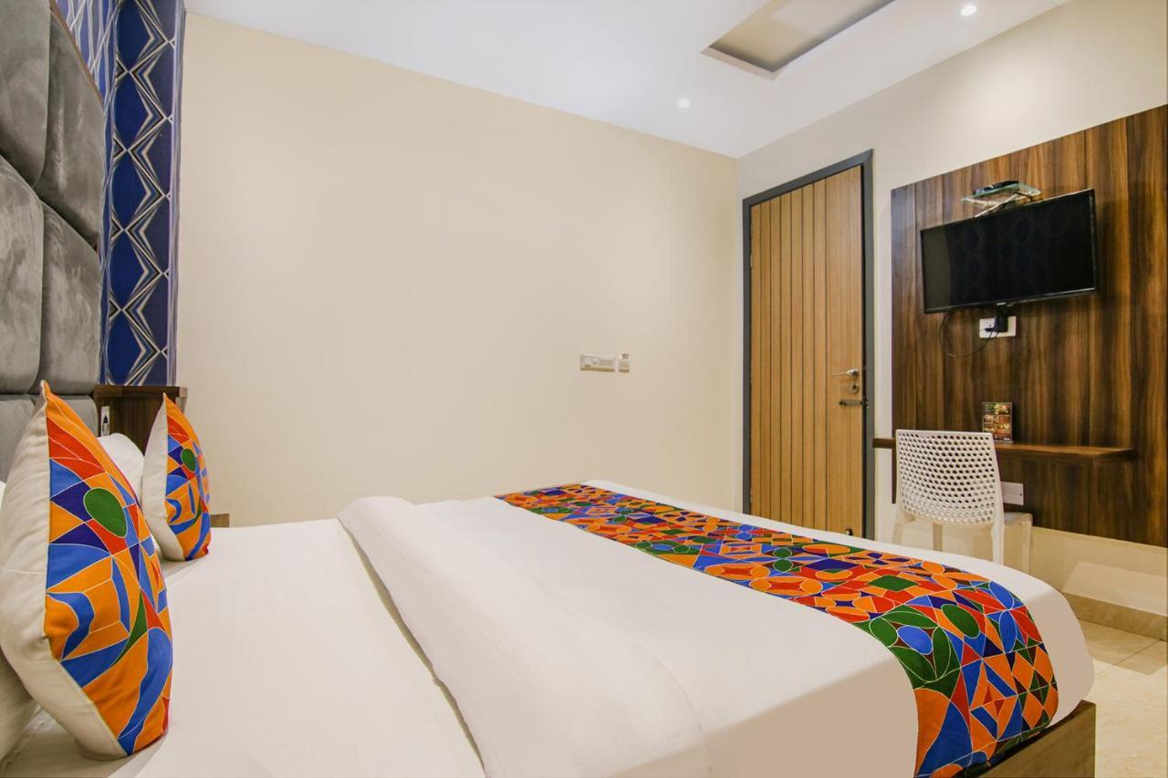 Fabhotel Prime Taj Castle Amritsar Bagian luar foto